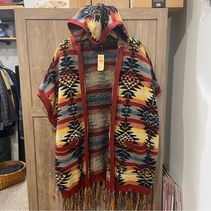 EUC American Eagle Southwest Blanket Poncho Sweater Medium